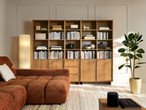 YASUMI ob�vacia stena